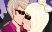 Lady Gaga Kissing